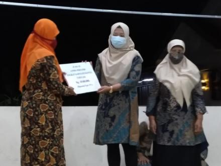 Tasyakuran Posyandu Surya Sari Singosaren II Juara 3 Lomba Posyandu Tingkat Kabupaten 2021