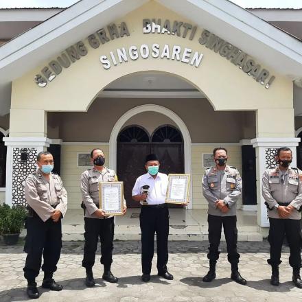 Penghargaan untuk Lurah, Bhabinkamtibmas dan Bhabinsa Singosaren